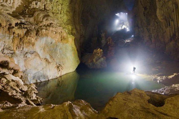 Phát triển du lịch ở Quảng Bình cần đi đôi với bảo vệ thiên nhiên. Ảnh: NatGeo.